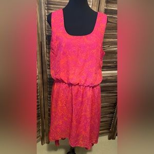 Great dress for traveling. Doesn’t wrinkle easily. Light, with modern print.